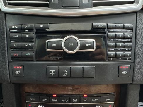 Used 2013 Mercedes-Benz E 350 Sedan image 35