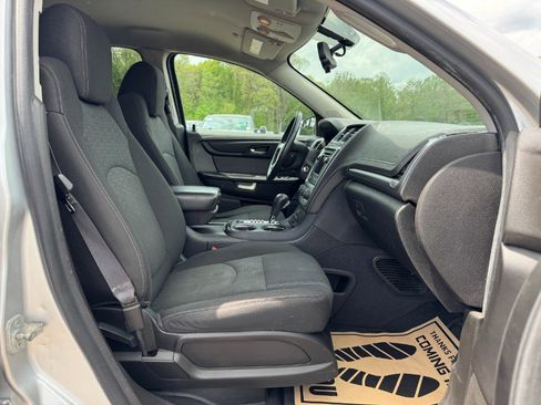 Used 2014 GMC Acadia SLE FWD image 20
