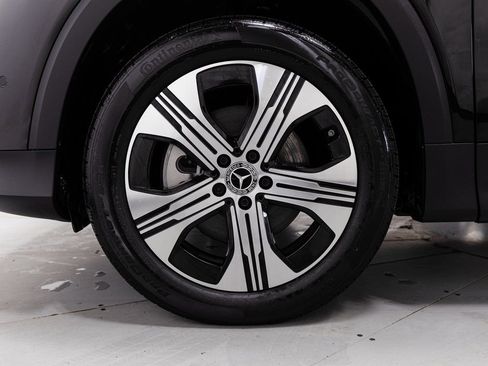 Used 2024 Mercedes-Benz EQB 350 4MATIC SUV image 31