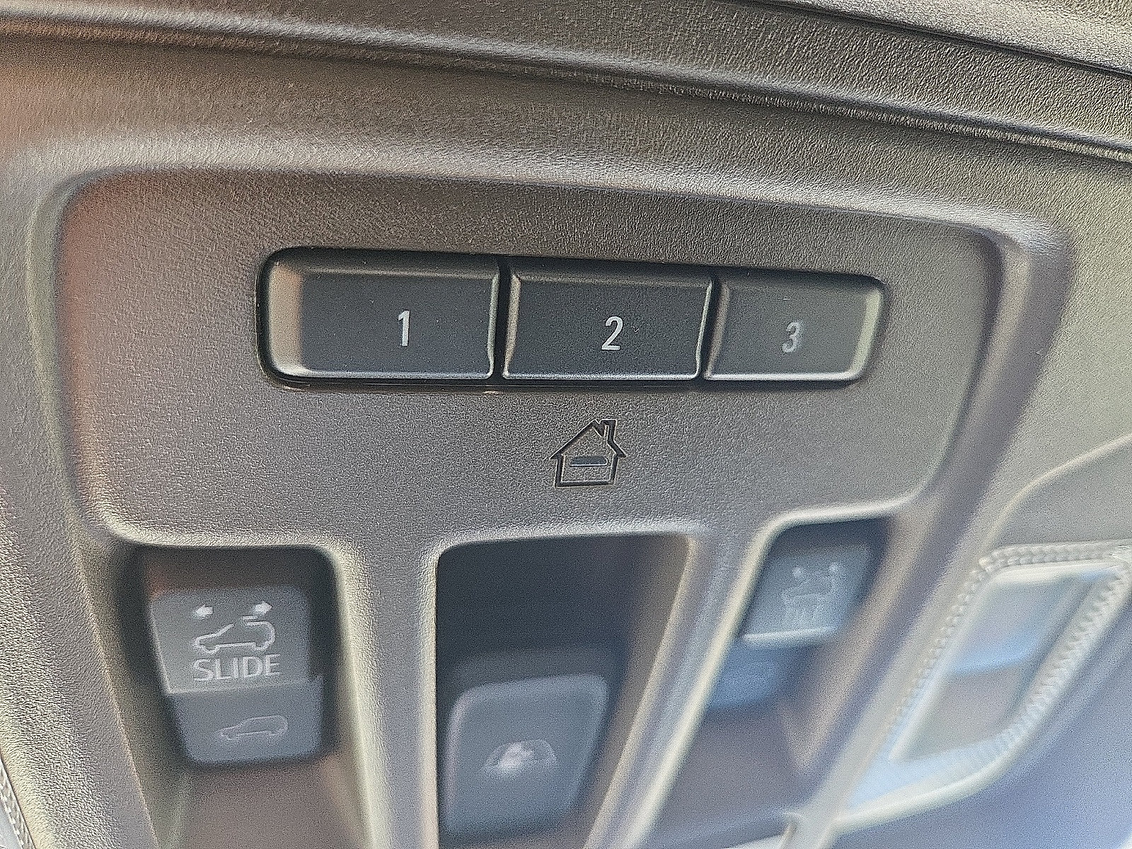 Used 2022 GMC Sierra 2500 Denali AWD/4WD image 23