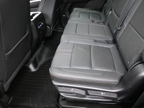 Used 2023 Chevrolet Tahoe RST AWD/4WD image 21