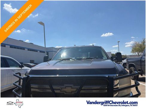 Used 2010 Chevrolet Silverado 2500 LTZ w/ Convenience Package AWD/4WD image 3