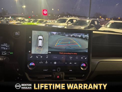 Used 2025 Lexus GX 550 image 23