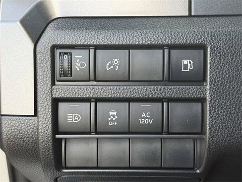 Certified 2025 Toyota 4Runner TRD Off-Road image 18