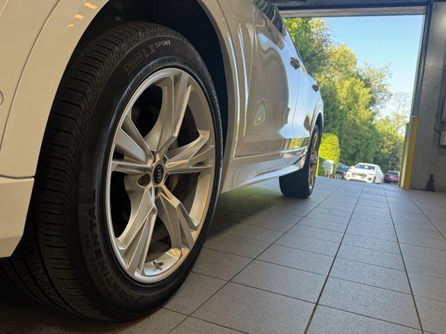 Certified 2023 Audi Q8 Premium w/ Convenience Package AWD/4WD image 10
