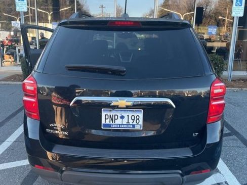 Used 2017 Chevrolet Equinox LT w/ Convenience Package image 10