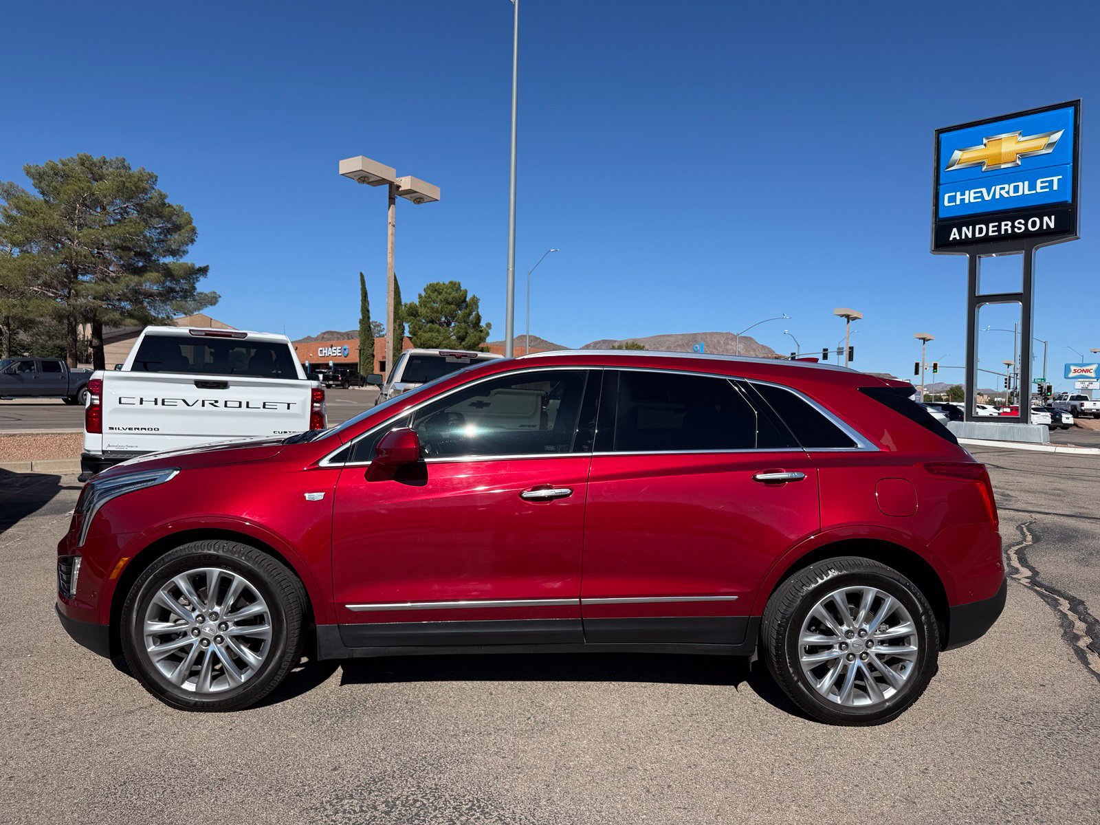 Certified 2019 Cadillac XT5 Platinum AWD/4WD image 10