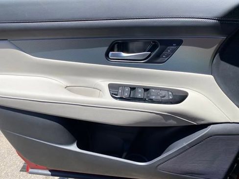 New 2025 Nissan Murano SL image 13