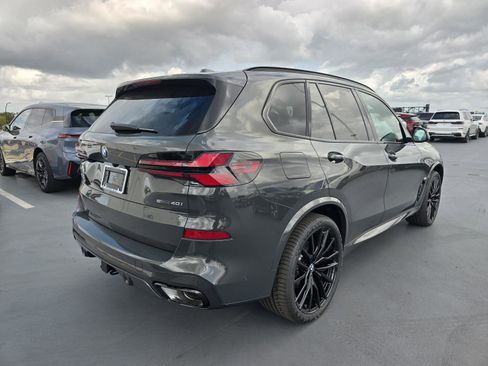 New 2026 BMW X5 sDrive40i w/ M Sport Package RWD image 3