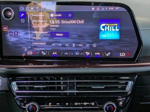 Used 2026 Chevrolet Traverse Z71 w/ Enhanced Driving Package image 16