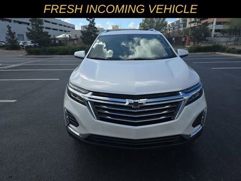 Used 2023 Chevrolet Equinox Premier image 8