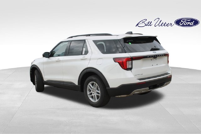 New 2027 Ford Explorer Active w/ Active Comfort Package RWD image 4