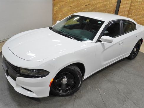 Used 2016 Dodge Charger Police RWD image 2
