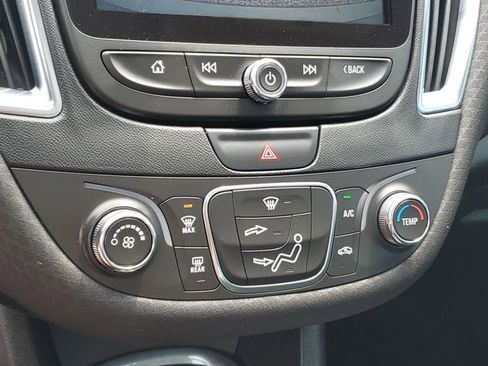 Used 2016 Chevrolet Malibu LT FWD image 20