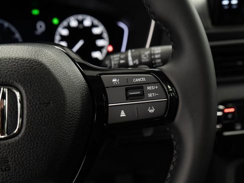 New 2025 Honda Pilot Touring image 24