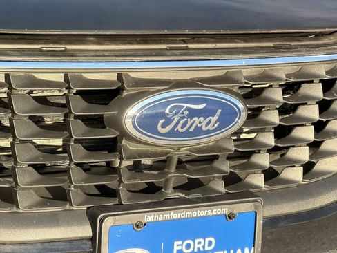 Certified 2025 Ford Escape Active image 12