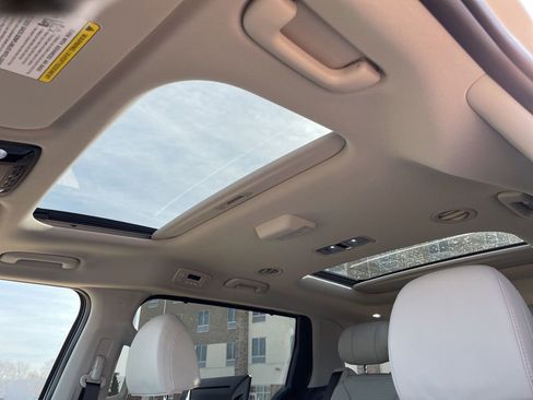New 2026 Kia Carnival SX Prestige FWD image 10