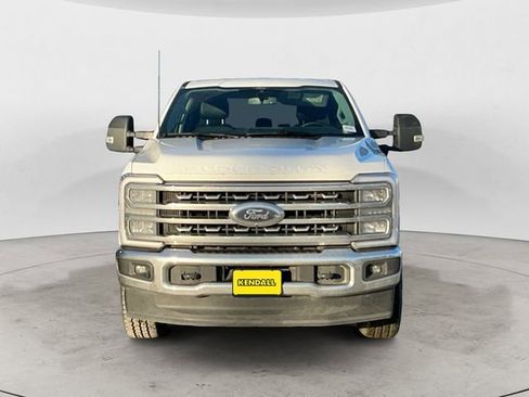 Used 2025 Ford F350 Lariat w/ FX4 Off-Road Package image 8