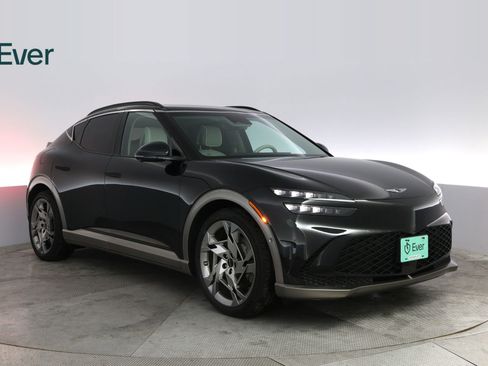 Used 2023 Genesis GV60 Performance image 13