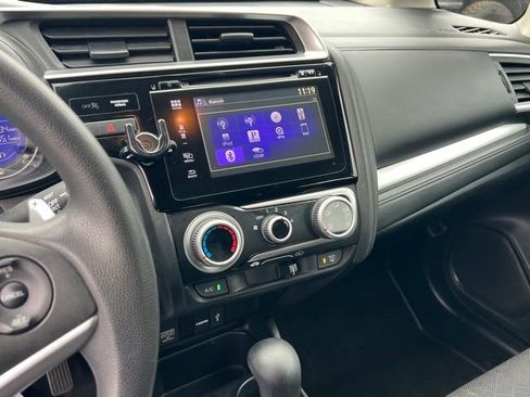 Used 2015 Honda Fit image 17
