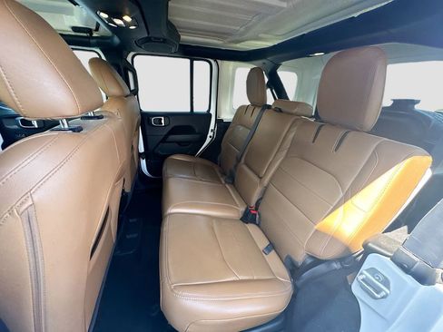 Used 2021 Jeep Wrangler Unlimited Sahara w/ Safety Group AWD/4WD image 27