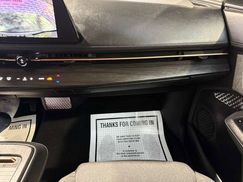 Used 2023 Nissan Ariya FWD image 22