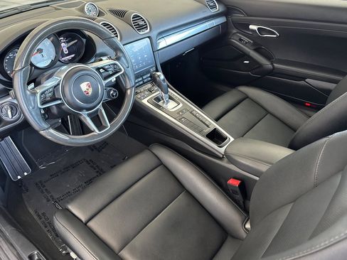 Used 2024 Porsche 718 Cayman S RWD image 9