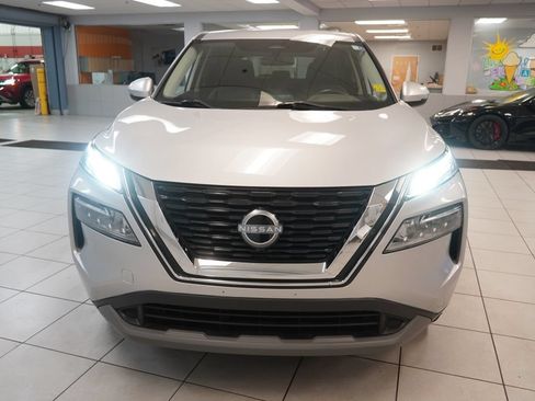 Used 2022 Nissan Rogue SV AWD/4WD image 14