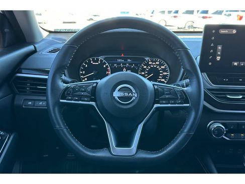 Used 2023 Nissan Altima 2.5 SR w/ SR Premium Package FWD image 34