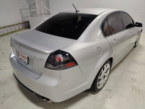 Used 2009 Pontiac G8 GXP RWD image 6