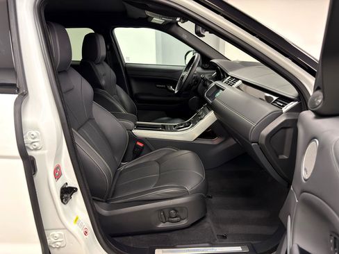 Used 2017 Land Rover Range Rover Evoque Autobiography image 10