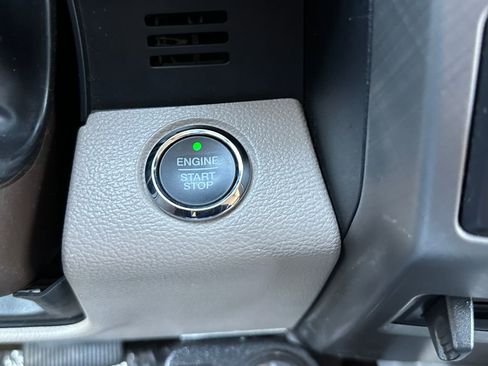 Used 2018 Ford F350 Limited AWD/4WD image 33