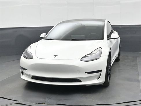 Used 2022 Tesla Model 3 Performance image 8