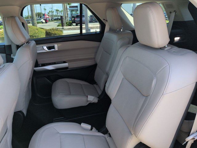 Certified 2022 Ford Explorer Limited AWD/4WD image 14