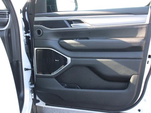 New 2026 Jeep Grand Wagoneer L Limited image 35