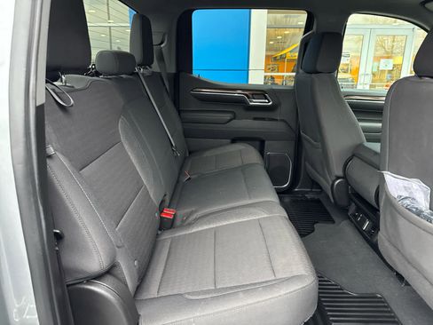 Used 2024 Chevrolet Silverado 1500 LT image 5