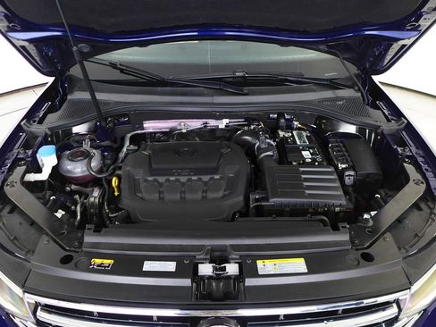 Used 2022 Volkswagen Tiguan SE image 6
