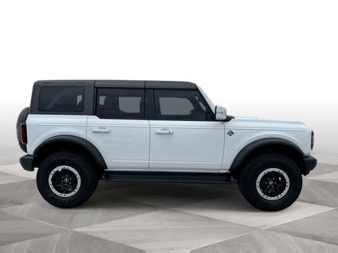 Used 2025 Ford Bronco Outer Banks w/ Sasquatch Package AWD/4WD image 9