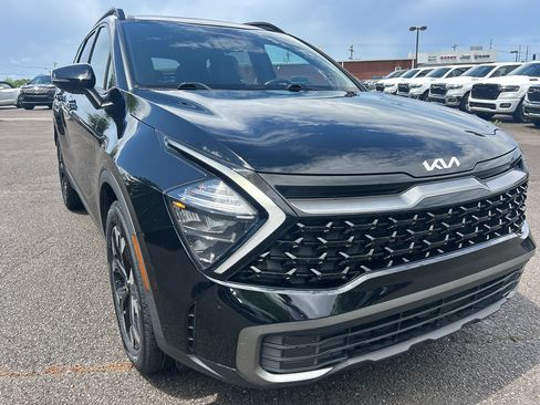 Used 2023 Kia Sportage X-Line w/ X-Line Premium Package AWD/4WD image 3