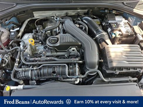Certified 2025 Volkswagen Jetta SEL FWD image 33