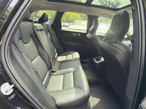 Used 2024 Volvo XC60 B5 Plus w/ Protection Package Premier AWD/4WD image 20