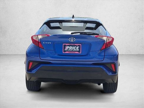Used 2020 Toyota C-HR XLE FWD image 7