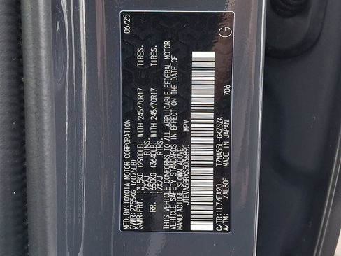 Used 2025 Toyota 4Runner SR5 image 27