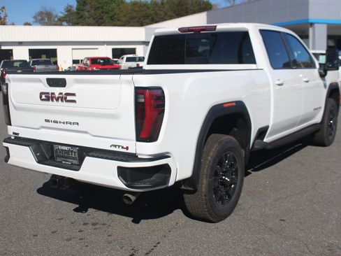 New 2026 GMC Sierra 2500 AT4 w/ AT4 Premium Plus Package image 7