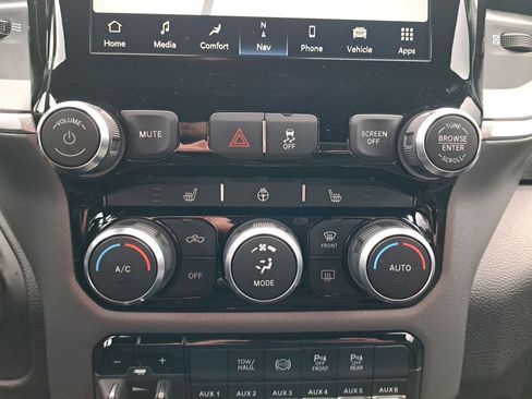 Used 2024 RAM 3500 Big Horn w/ Night Edition image 26