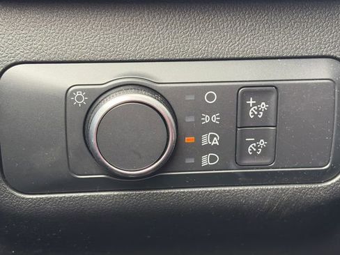 Used 2022 Ford Escape SE w/ Cold Weather Package image 54