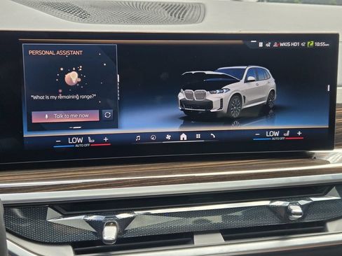 Used 2026 BMW X5 sDrive40i w/ Executive Package RWD image 19