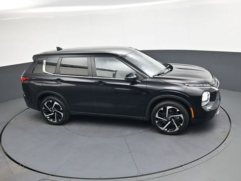 Used 2024 Mitsubishi Outlander SE image 26