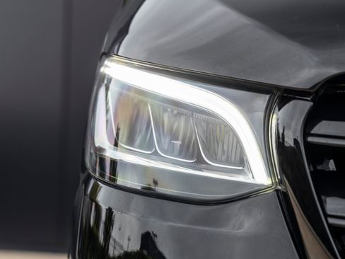 Used 2020 Mercedes-Benz Sprinter 2500 image 16