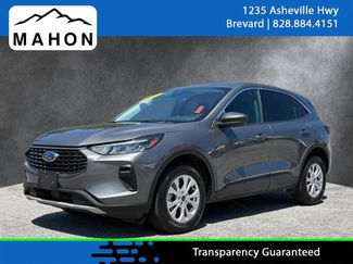 Used 2023 Ford Escape Active AWD/4WD video 1